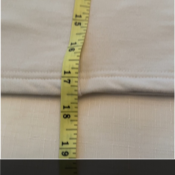 Comfy Fleece size Medium Crop Top in a Cream Colour by Mono B. - Picture 6 of 7